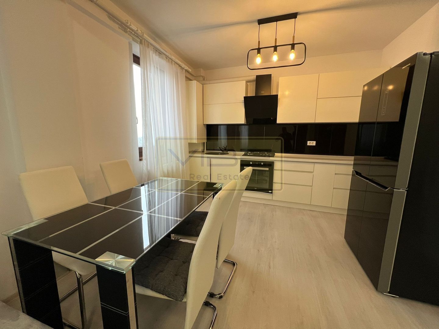 Apartament 2 camere mobilat/intabulat  Galata -  1km Belvedere - Poză 4