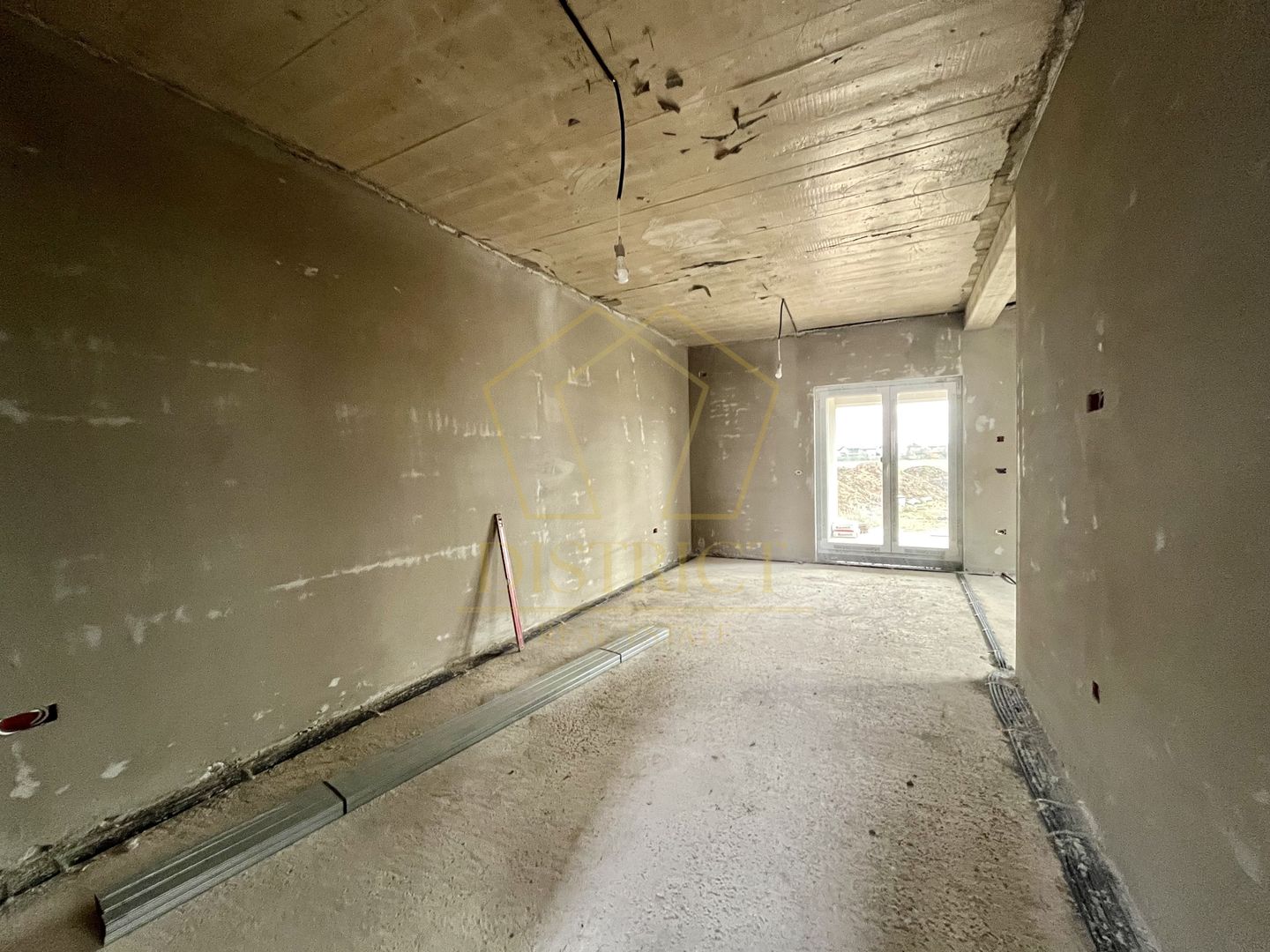 Duplex cu 3 camere | Mosnita Veche - Poză 5