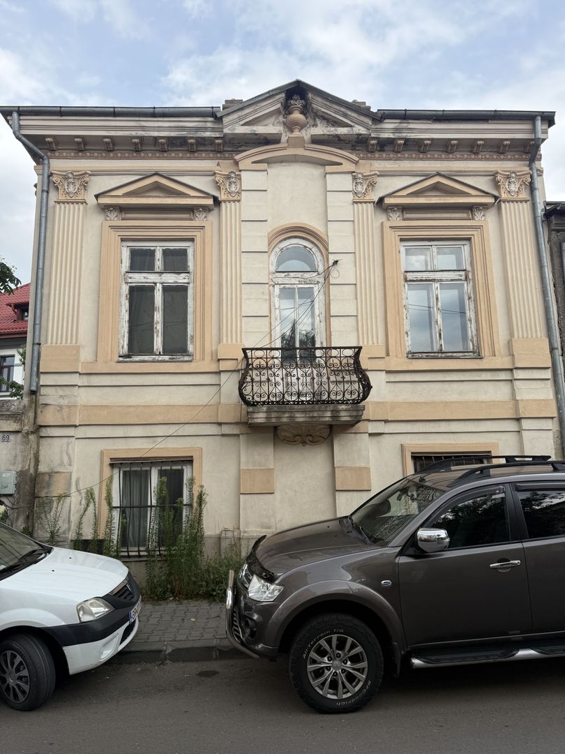 CASA ARHITECTURA DEOSEBITA CARTIERUL EVREIESC - Poză 1