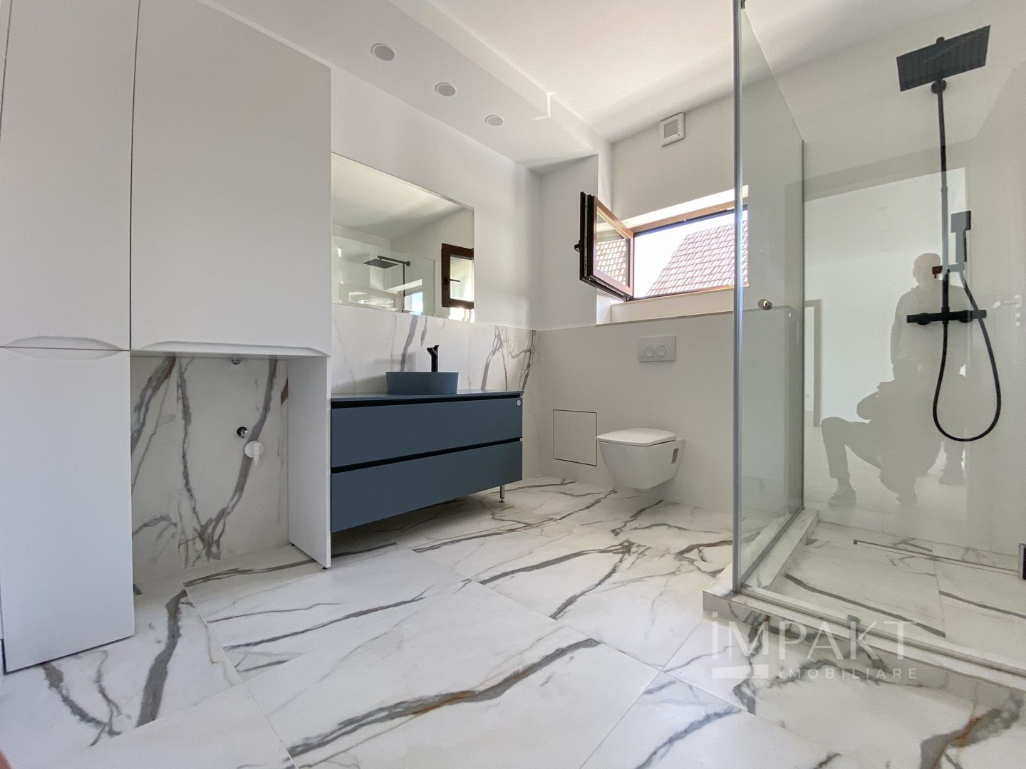 Va propunem spre inchiriere un spatiu pentru birou in Gheorgheni. - Poză 7