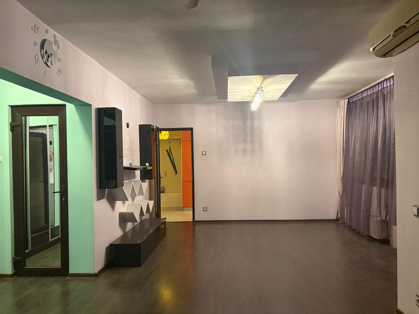 Apartament cu trei camere transformat in doua, Calea Grivitei - Poză 1
