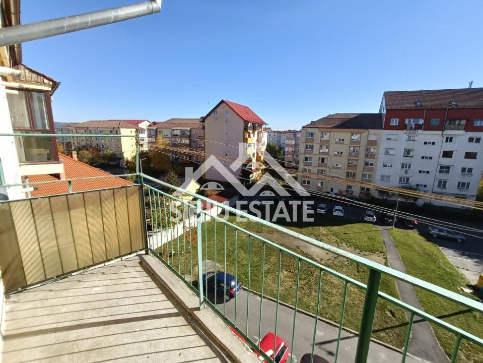 Apartament de vanzare cu 3 camere, decomandat -55 mp. balcon, pivnita - Poză 14