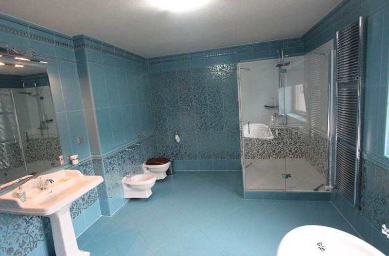 Casă / Vilă cu 7 camere în zona Lipovei - Poză 12