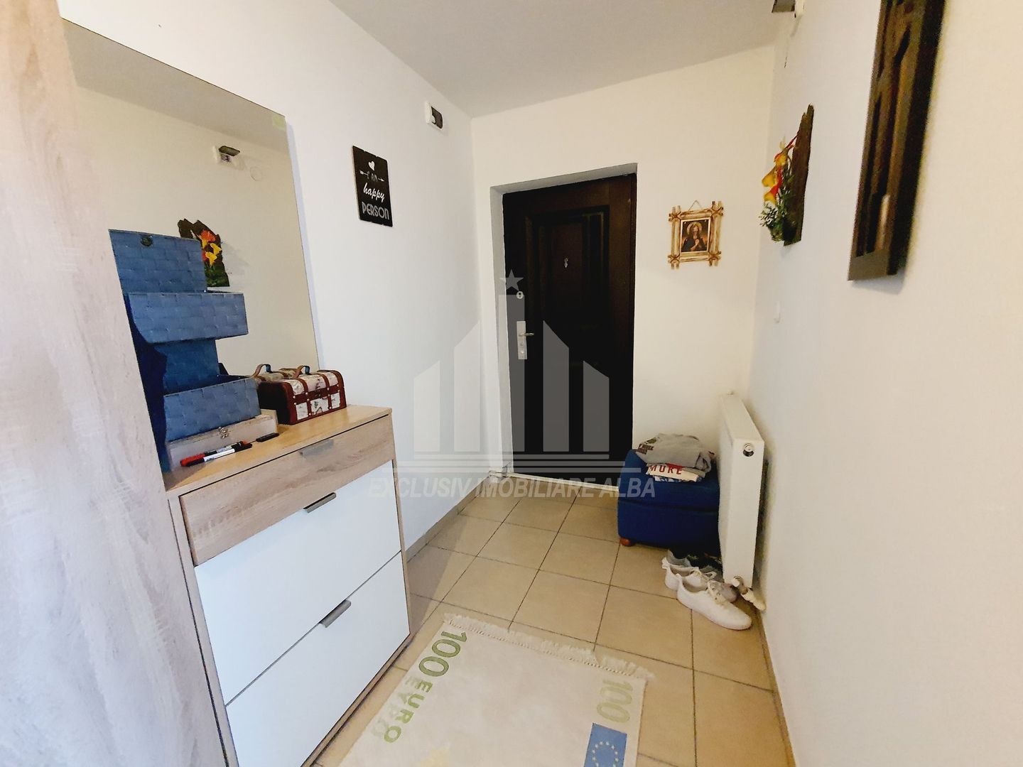 Apartament 3 camere in Cetate cu loc de parcare, curte si boxa - Poză 5