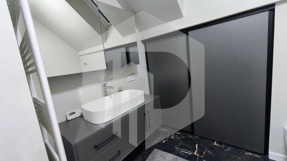 Casa tip duplex - Zona Centrala - 116mpu - 180mp Teren - 4 Camere - Poză 4