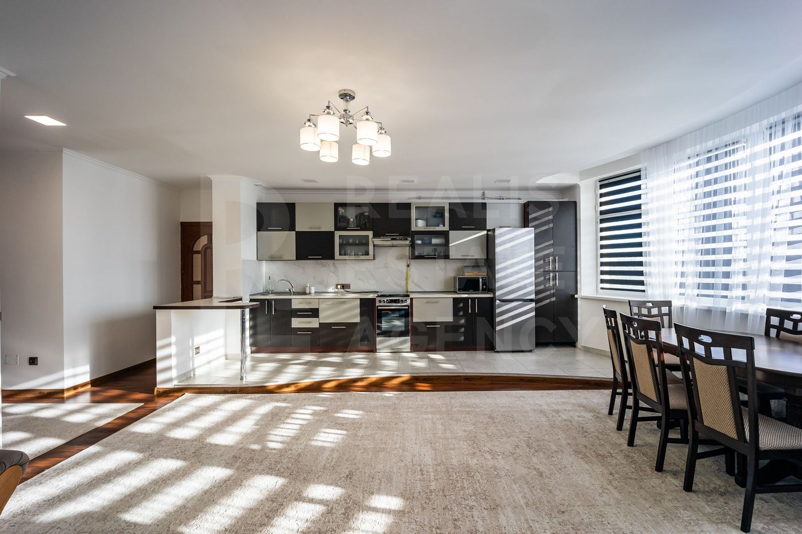 Vânzare, apartament 2 camere + living, str. Alecu Russo, Ciocana - Poză 2