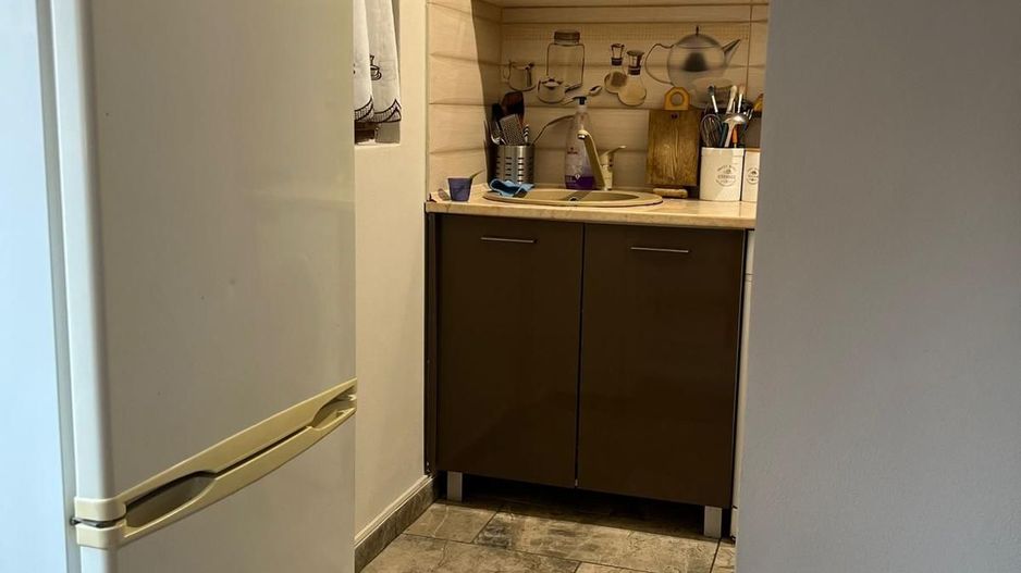 Apartament la curte comuna in zona Centrala - Poză 7