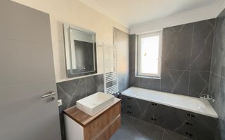 Decomandat. Loc de parcare. Spatiu depozitare pod. - Poză 6