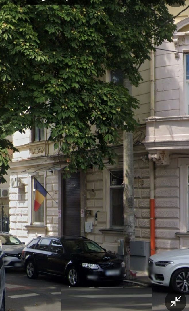 VILA - Parter 5 Camere, 140 mp si Demisol. Zona Ecaterina Teodoroiu. - Poză 1