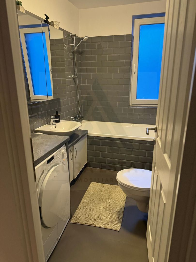 Apartament 4 camere 117 mp utili 2 bai si parcare privata in Selimbar - Poză 7