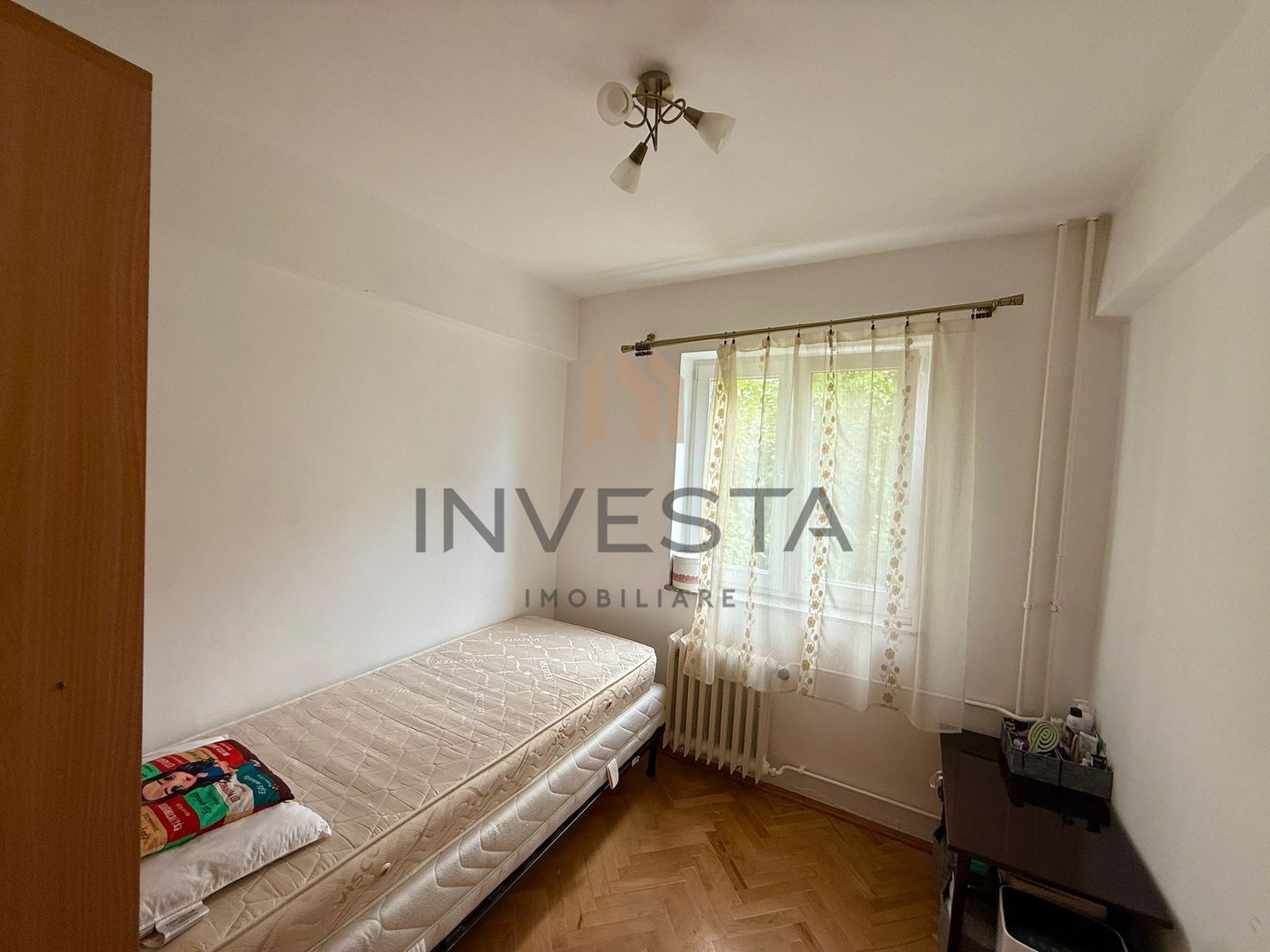 Apartament de vanzare cu 2 camere in zona Hermes ! - Poză 2