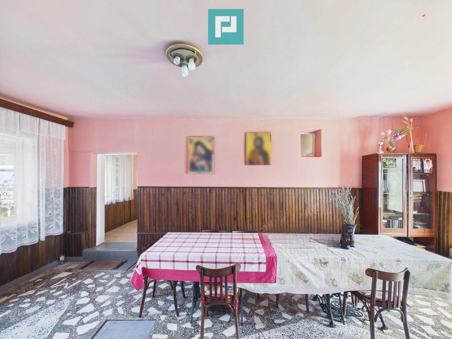 Casă solidă cu 5 camere in localitatea Almaș, Arad - Poză 19