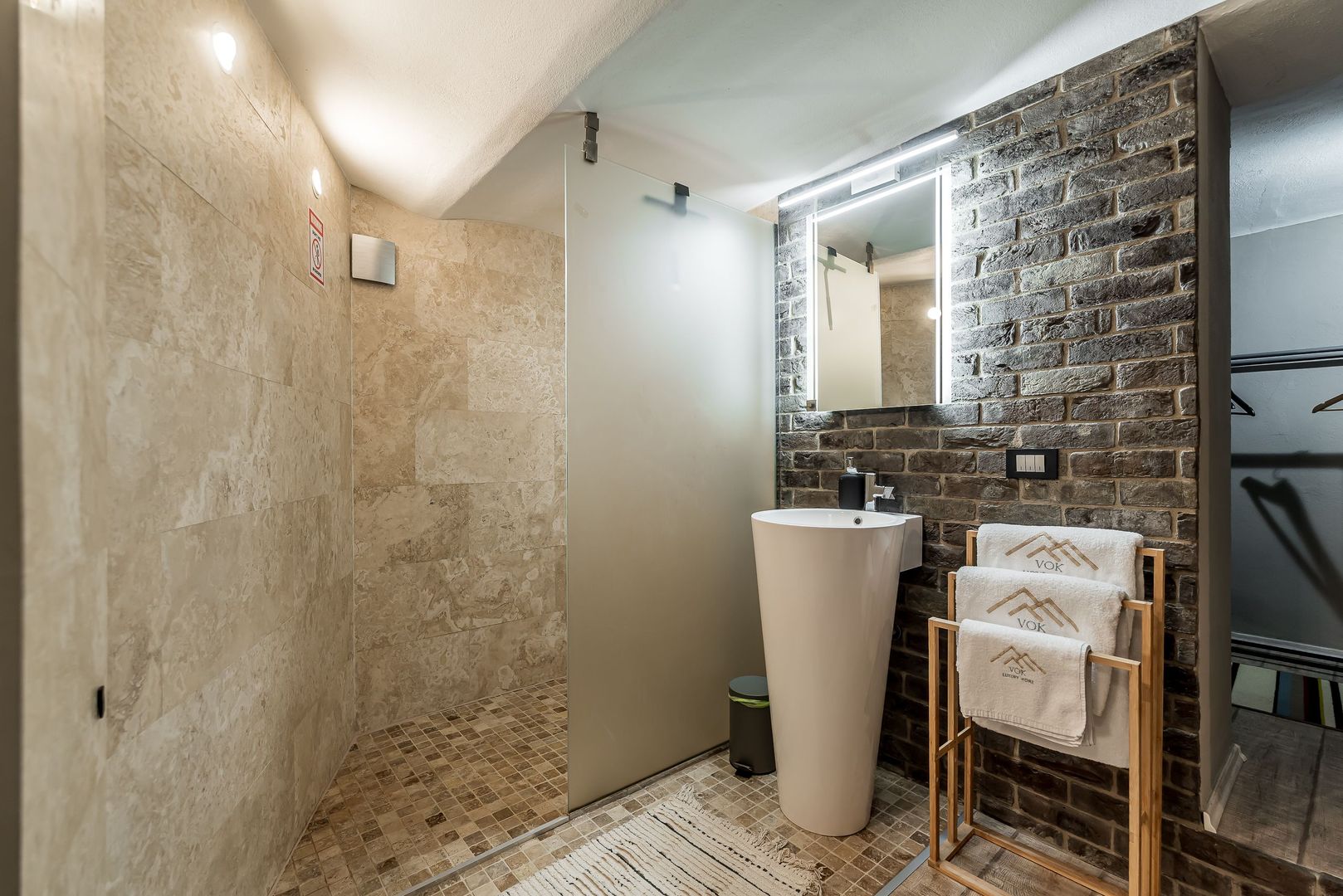 Apartament ultracentral | parter | mobilat și utilat - Poză 7