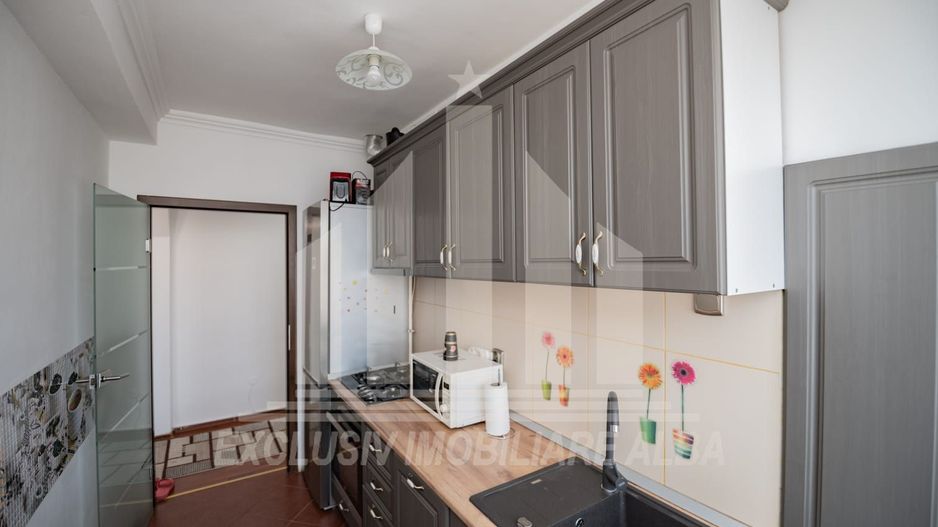 Inchiriere - apartament 3 camere pozitie ultracentrala in Alba Iulia - Poză 7