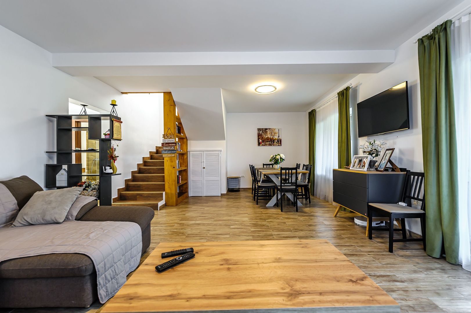 Casă cu mansardă, nouă, mobilată și utilată, în cartier Athena - Poză 5