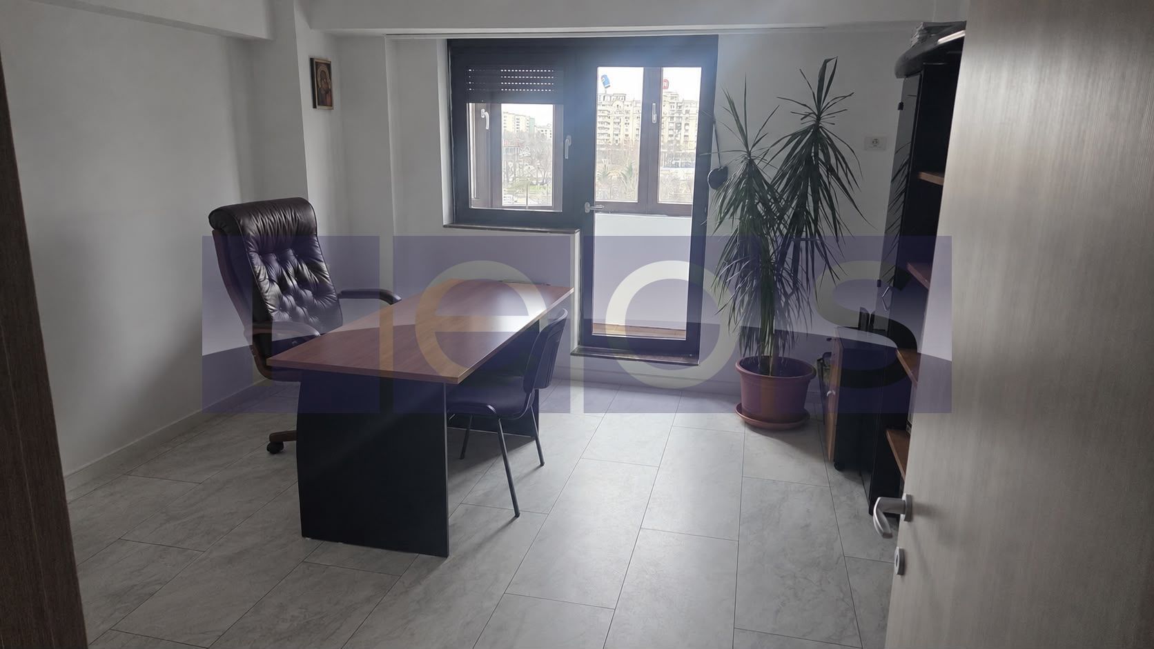 VANZARE 4 CAMERE DECOMANDAT UNIRII- FANTANI - Poză 2