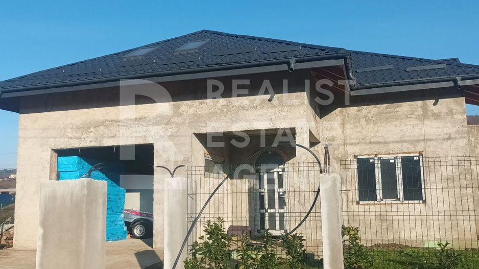 Vânzare casă individuală, 200 mp utili, teren - 500 mp, Cârlig, Iași - Poză 1