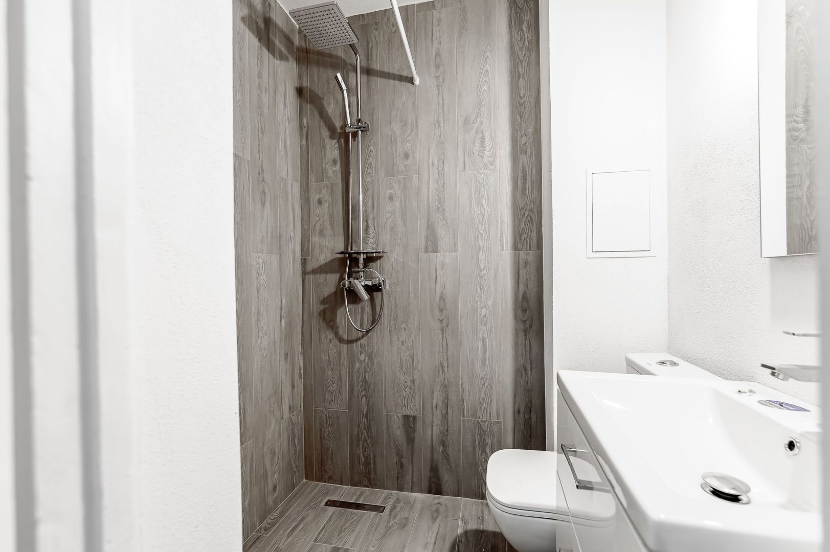 REZERVAT! Apartament compact și modern - Zona Intim - Poză 6
