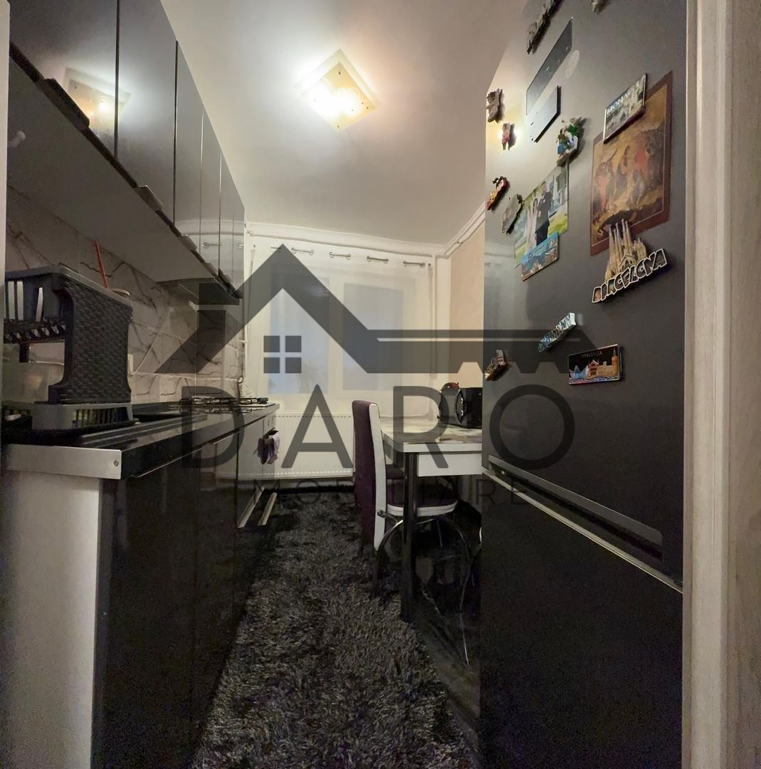 Apartament 2 camere decomandat  Libertății Etaj 2 bloc cu doua lifturi - Poză 4