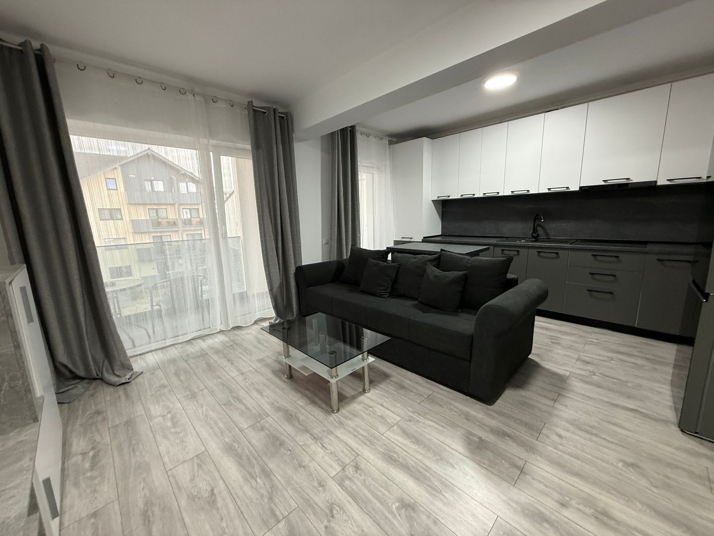 Apartament 2 camere modern cu balcon spatios zona Doamna Stanca - Poză 9