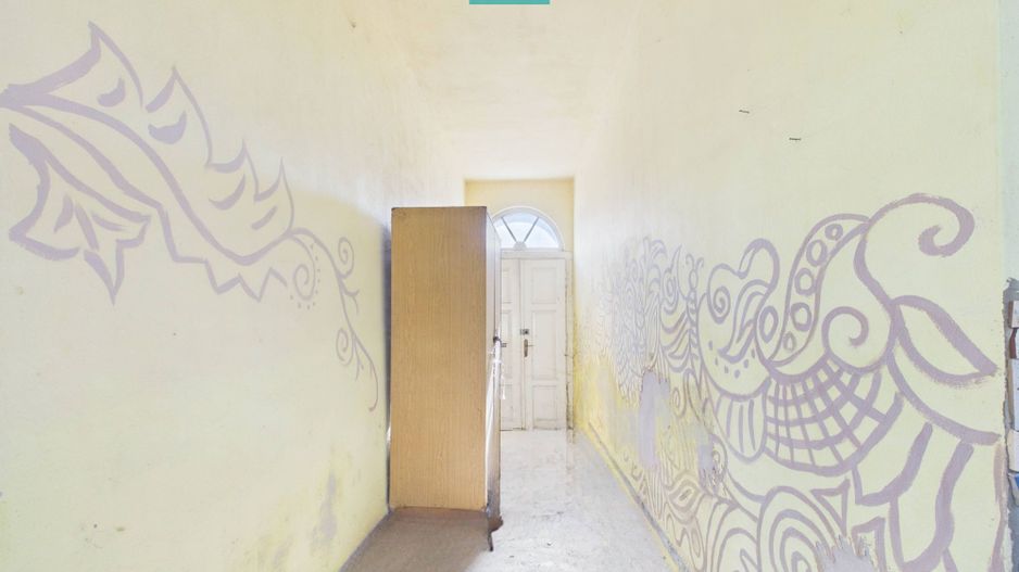 Casă cu teren de 1800 mp, în Buteni, Arad - Poză 2