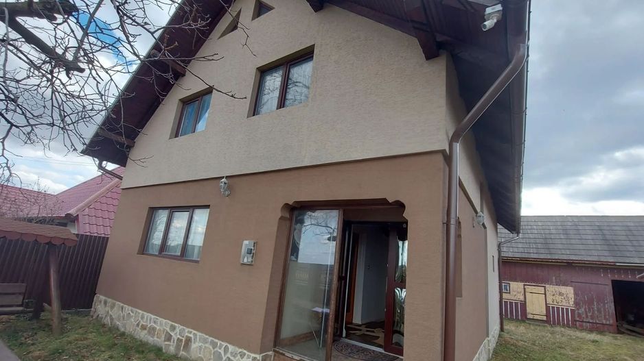 🏡 Casă de vânzare în Horodnicul de Sus! 🏡 - Poză 1
