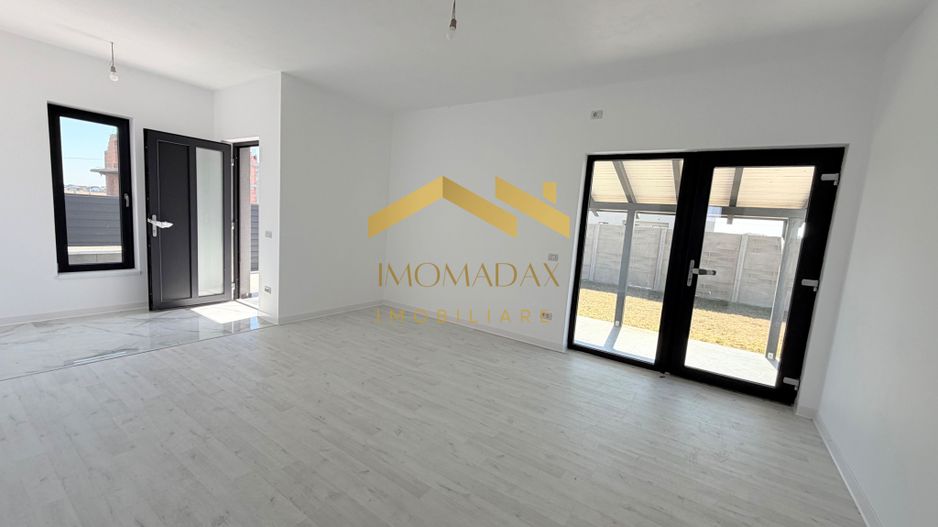 -Casa Individuala - Parter - 4 camere - - Poză 9