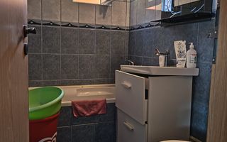 Apartament la mansardă 3 camere Vasile Aron - Poză 10