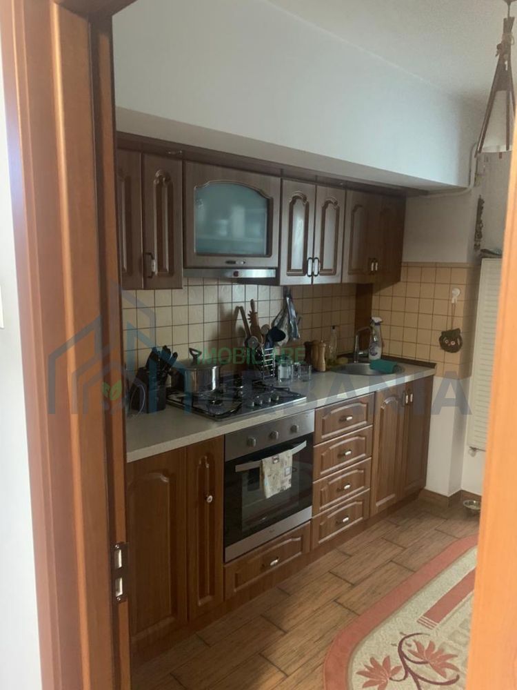 Inchiriez apartament 3 camere - Poză 8