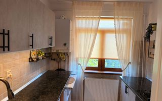 De inchiriat apartament cu 2 camere zona centrala - Poză 15
