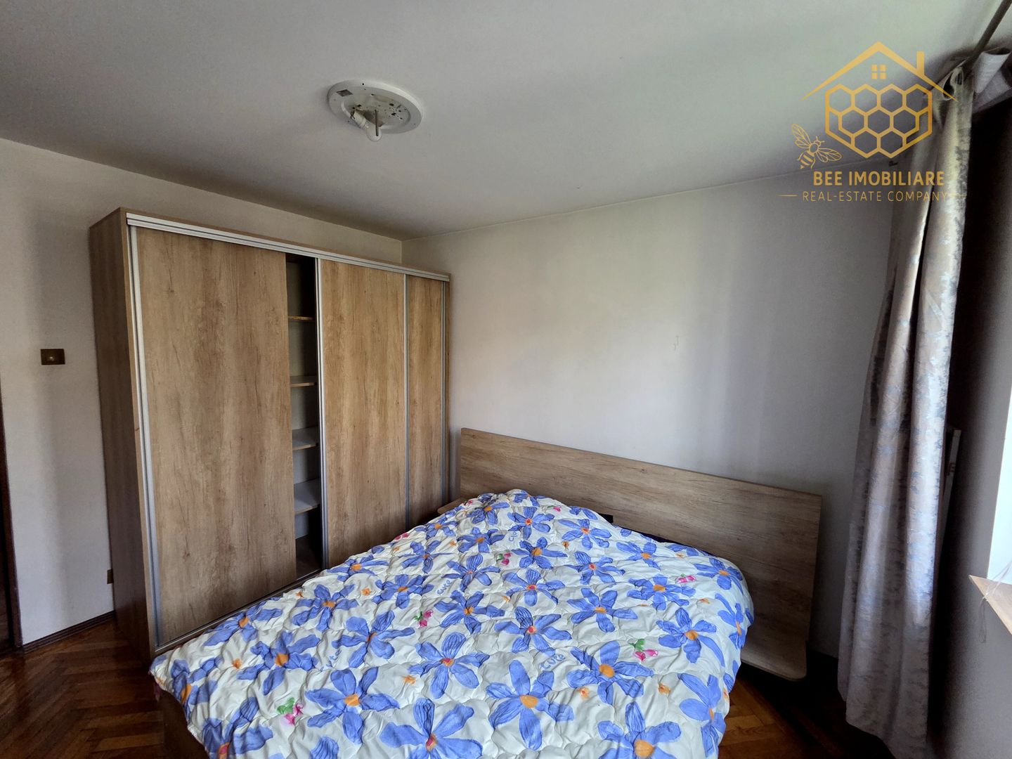 Apartament 2 Camere DECOMANDAT in  zona Centrala - Piata Mare - Poză 3