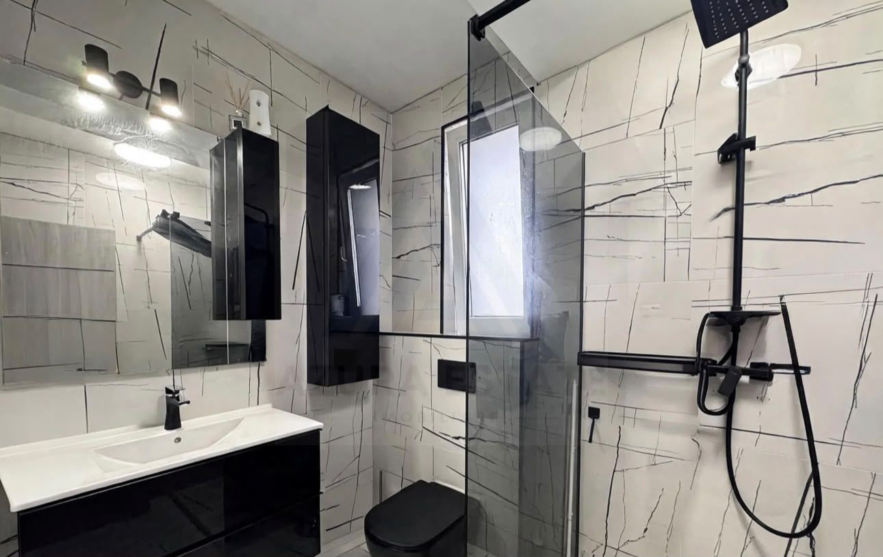 Casa moderna 3 camere 2 bai P+1+Pod si teren 240 mp in Arhitectilor - Poză 8