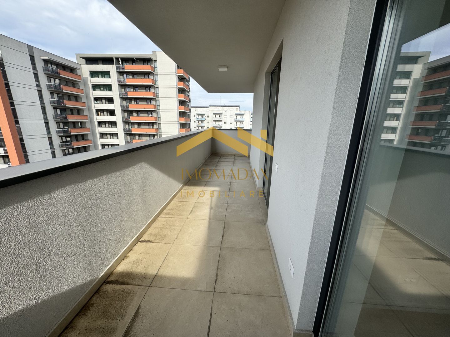 Aradului-3 camere-Terasa - Poză 2