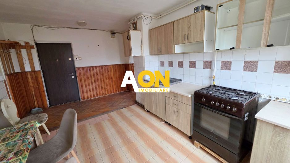 Apartament 2 camere, etaj 1, decomandat, 57 mp utili, 2 balcoane, boxa - Poză 4
