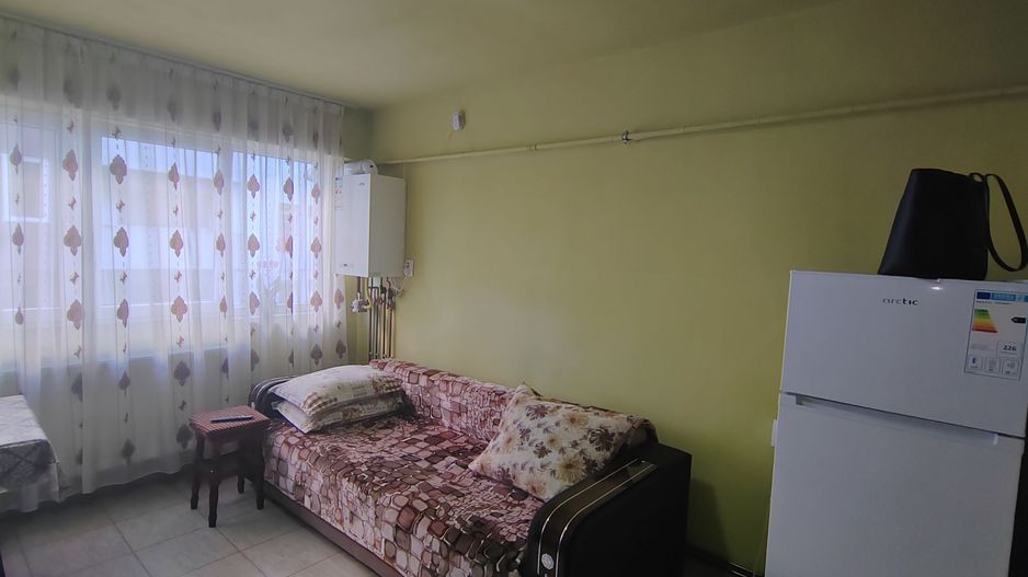 garsoniera mobilata integral - etaj 1 - Colegiul Tehnic Grigore Moisil - Poză 2