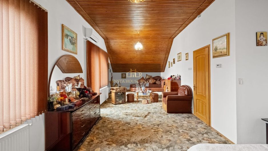 Proprietate cu 2 case I 1.700 mp teren I aproape de lac – Ghermănești - Poză 13