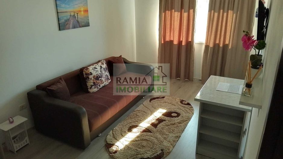 Studio decomandat, 51 mp, balcon 7 m, mobilat și utilat - Poză 2
