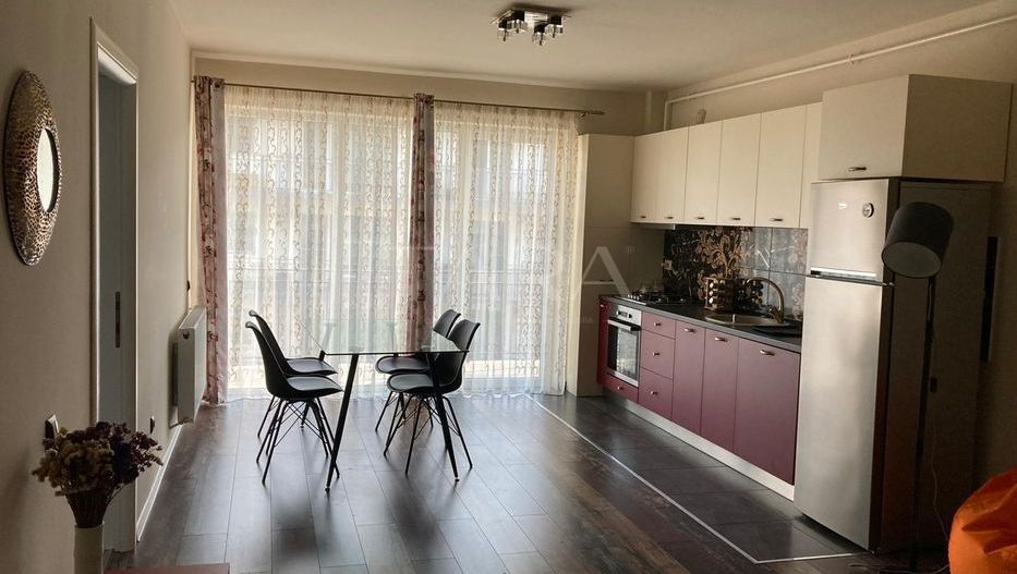 Apartament modern cu 2 camere și parcare subterană, zona VIVO. - Poză 5