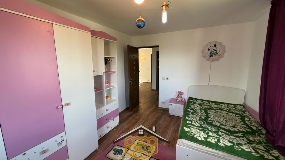 Casa P+1+Pod in Ghercesti, complet mobilata si utilata - Poză 5