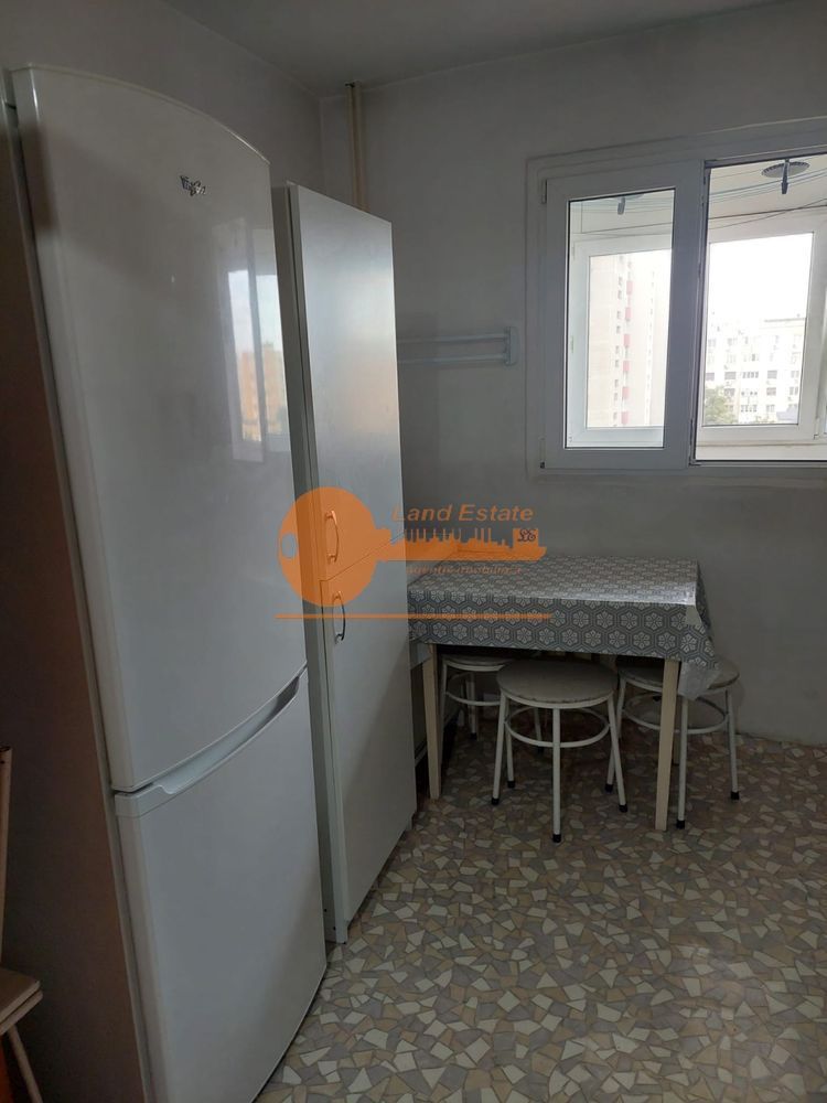 Apartament cu 3 camere in zona Rahova - Poză 3