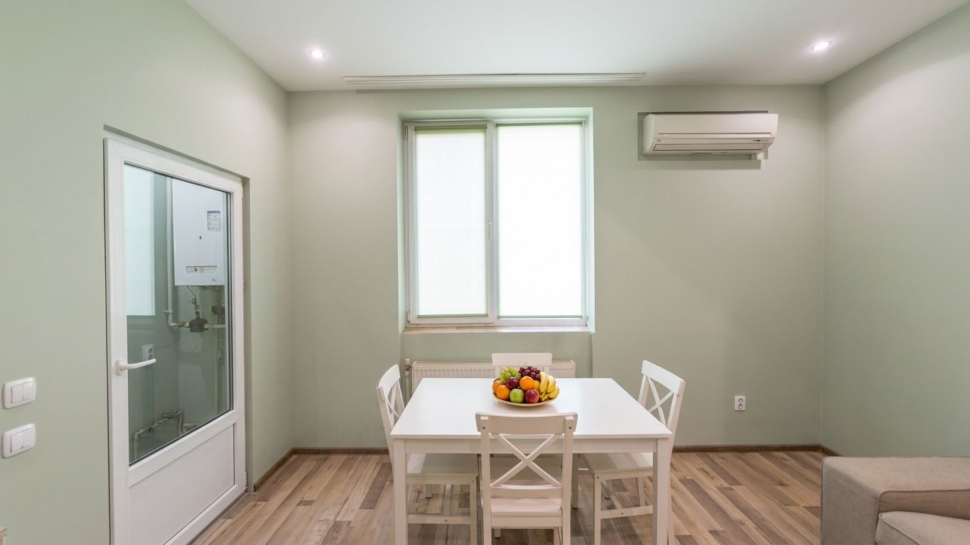 Apartament 2 camere, parter, curte comună închisă, ultracentral - Poză 4
