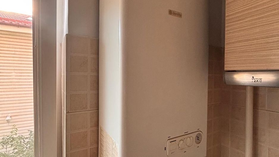 Apartament 2cam, decomandat, centrala proprie, parcare privata, metrou - Poză 8