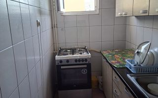 Vanzare Apartament 2 camere ingrijit, etaj 8/10, aer conditionat, Drumul Taberei - Poză 4