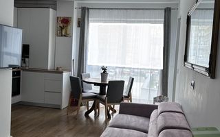 Apartament 2 camere + living cu bucătărie, zona Metro - Poză 2