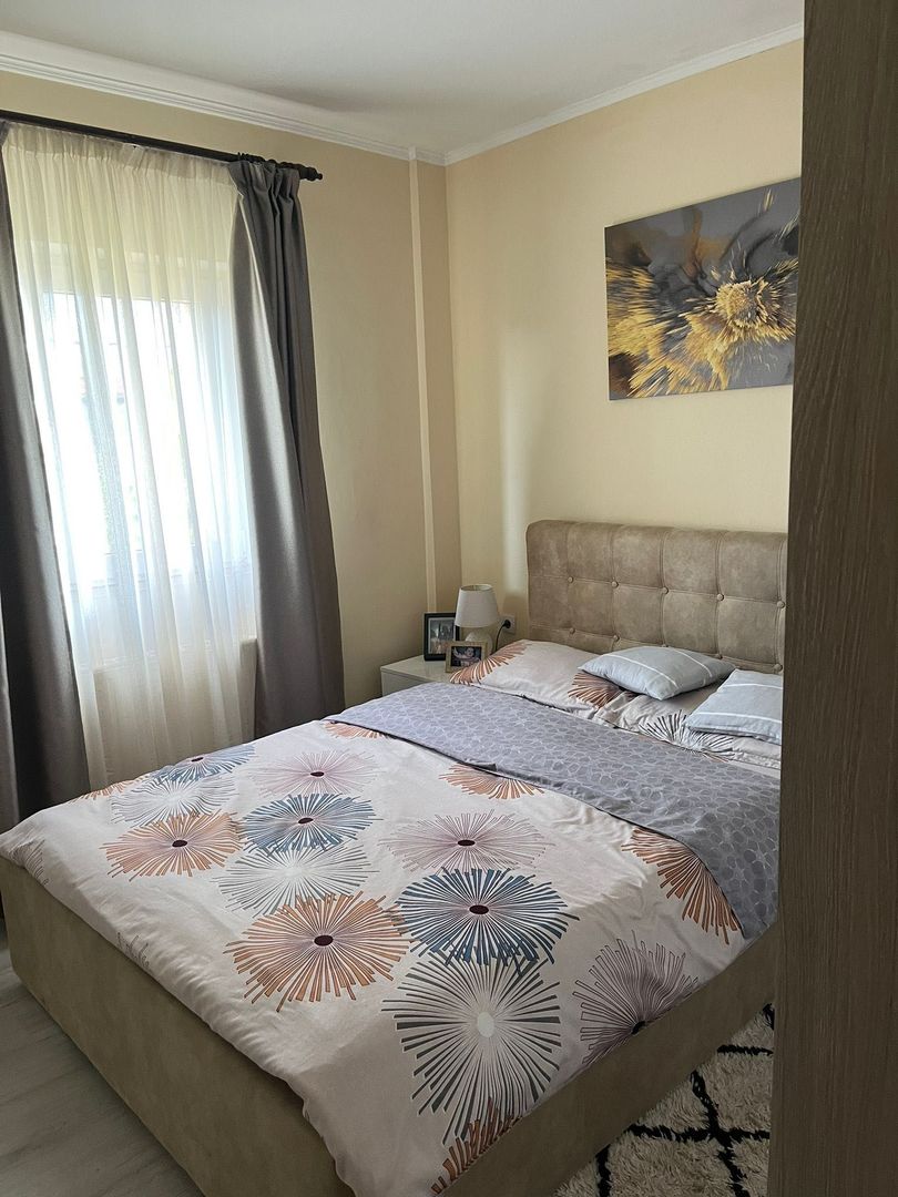 Apartament de vanzare Satu Mare, Micro 16, 4 camere. - Poză 2