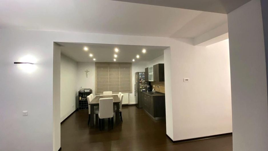 Spațiu. Construcție solidă. Confort real. - Poză 6