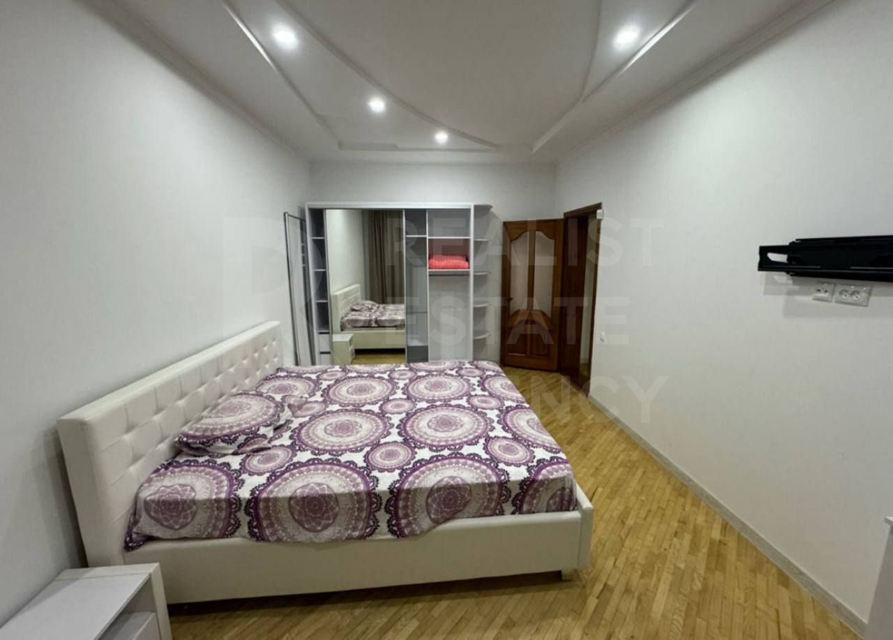 Chirie, casă, 3 nivele, 5 camere, strada Cetatea Albă, Botanica - Poză 4