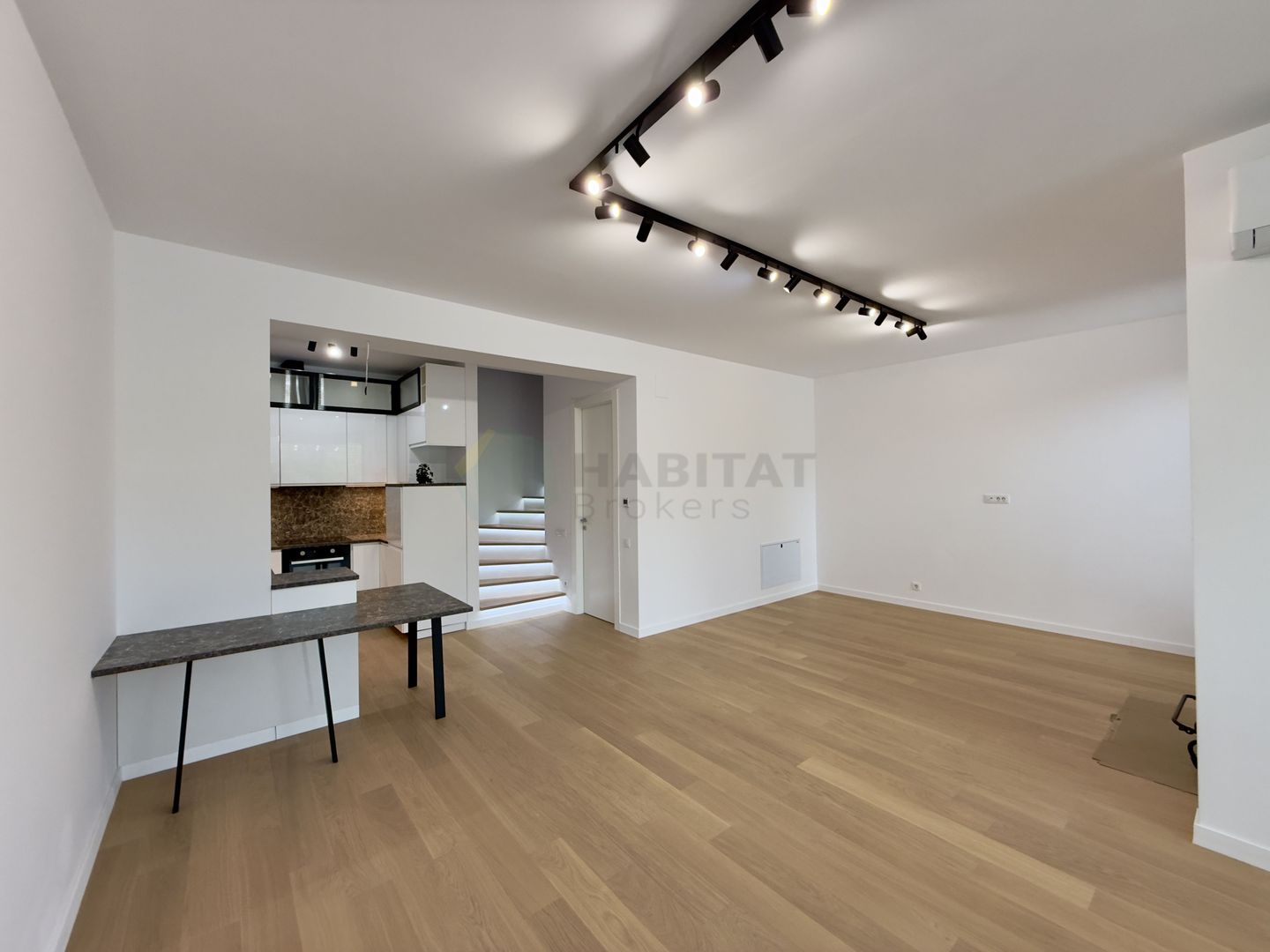 Vila urbana 3 camere | Tunari-Parc - Poză 7