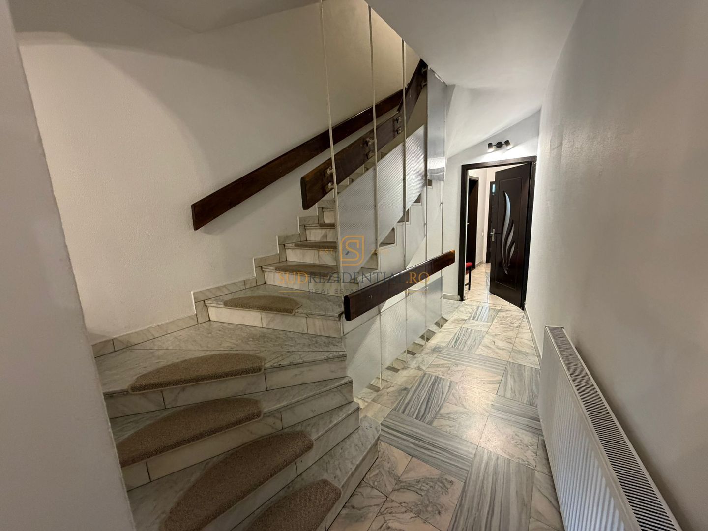 Cladire birouri ultracentral - multiple destinatii ( office/clinica ) - Poză 5