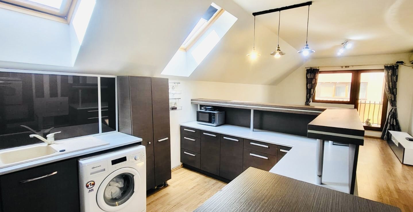 Apartament 3 camere – 66 mp utili – loc de parcare – terasă de 8 mp - Poză 1